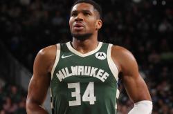 包含字母哥在DWG比赛中重返赛场，比赛局势复杂引发热议！的词条