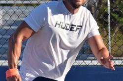 关于运动员实力对比，赛场上掀起热潮的信息